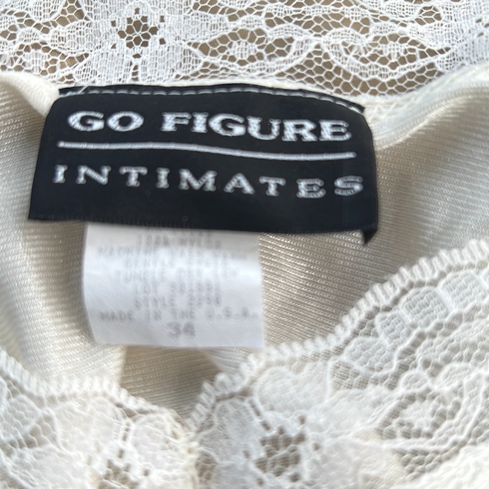 Go Figure Intimates - image 4